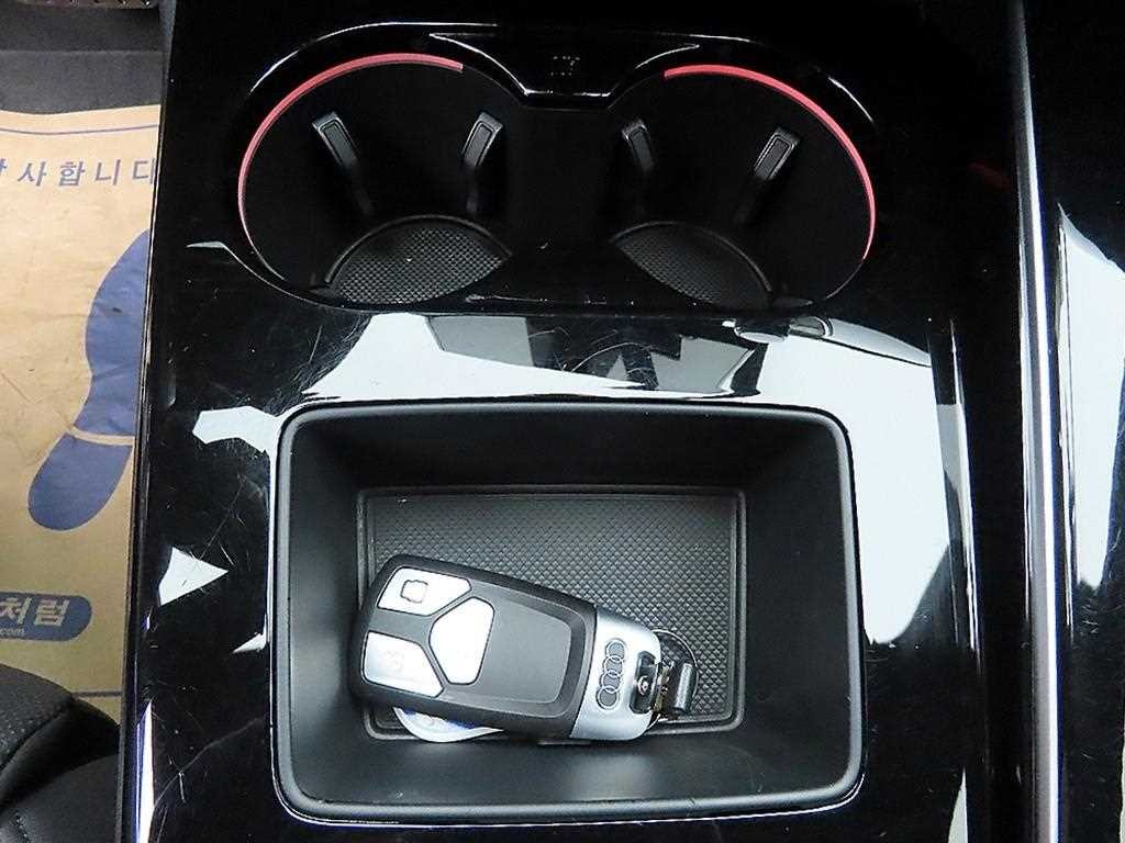 아우디 A4 A4 (B9) 40 TFSI 프리미엄 이미지 12