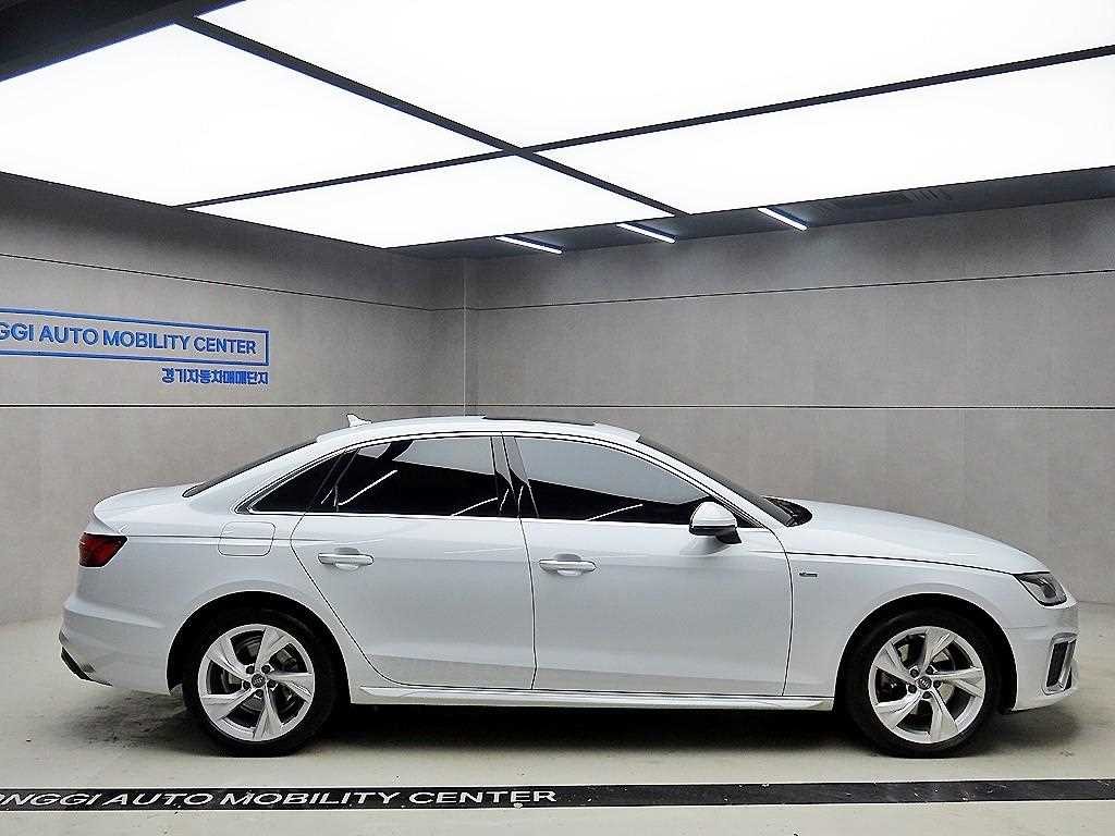 아우디 A4 A4 (B9) 40 TFSI 프리미엄 이미지 2