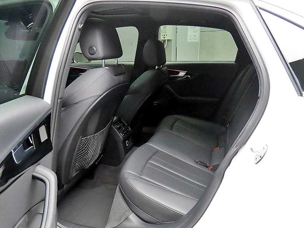 아우디 A4 A4 (B9) 40 TFSI 프리미엄 이미지 6