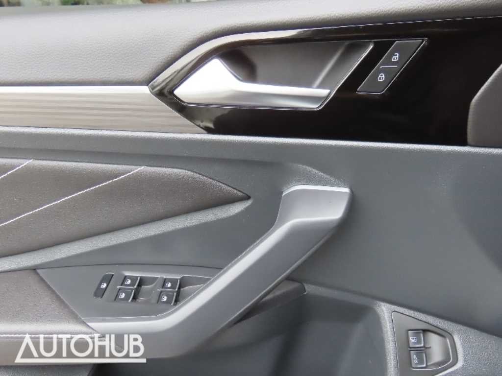 폭스바겐 제타 올 뉴 제타 1.5 TSI 프레스티지 이미지 13