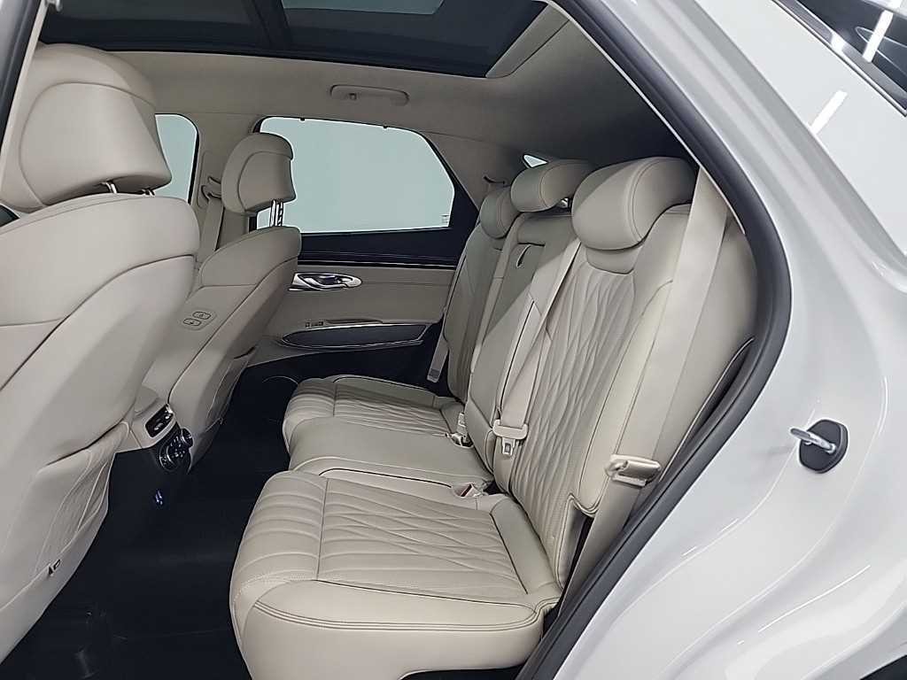제네시스 GV70 2.5T 가솔린 AWD 기본형 이미지 12