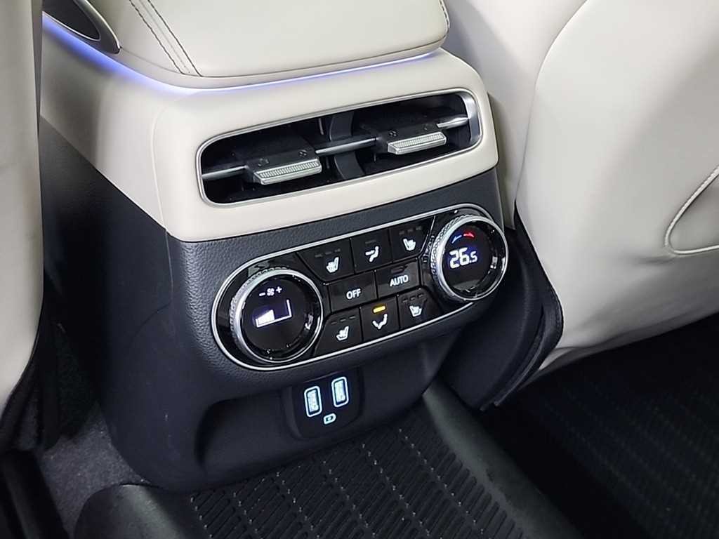 제네시스 GV70 2.5T 가솔린 AWD 기본형 이미지 14
