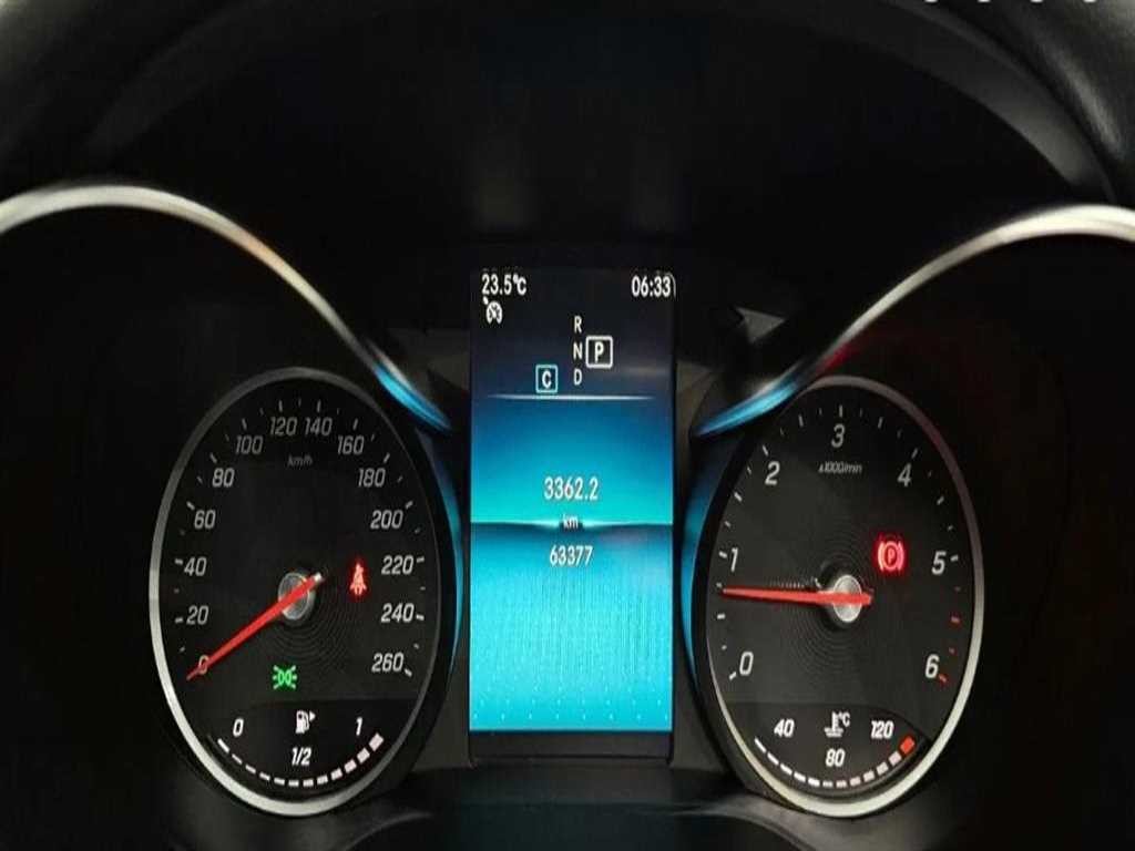 벤츠 C 클래스 C클래스 W205 C220 d 4MATIC 이미지 5