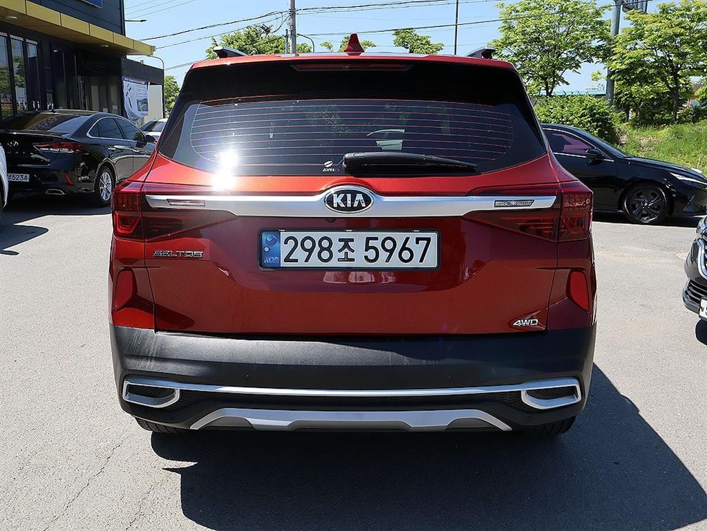 기아 셀토스 디젤 1.6 4WD 시그니처 이미지 4