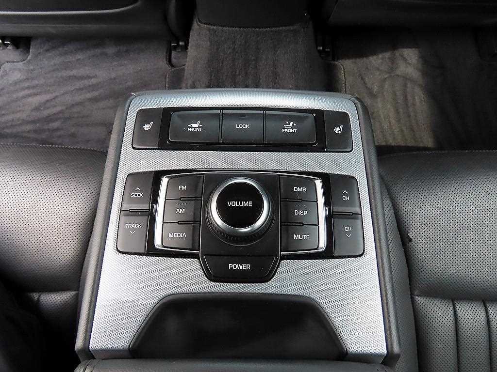 제네시스 G80 3.3 GDI AWD 럭셔리 이미지 17