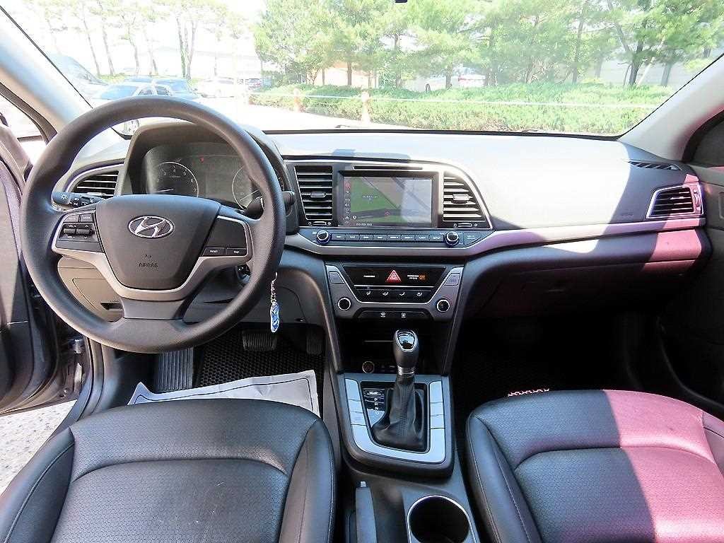현대 아반떼 아반떼 AD 1.6 GDI 스타일 이미지 7