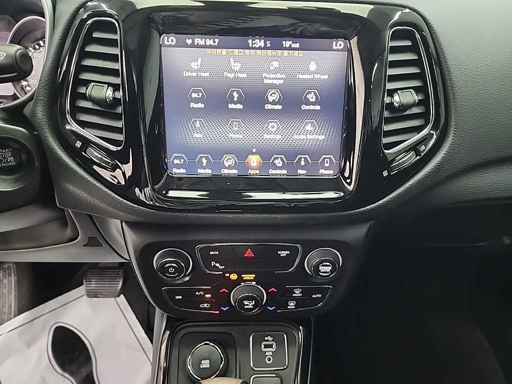 지프 컴패스 컴패스 2세대 2.4 AWD 리미티드 이미지 10