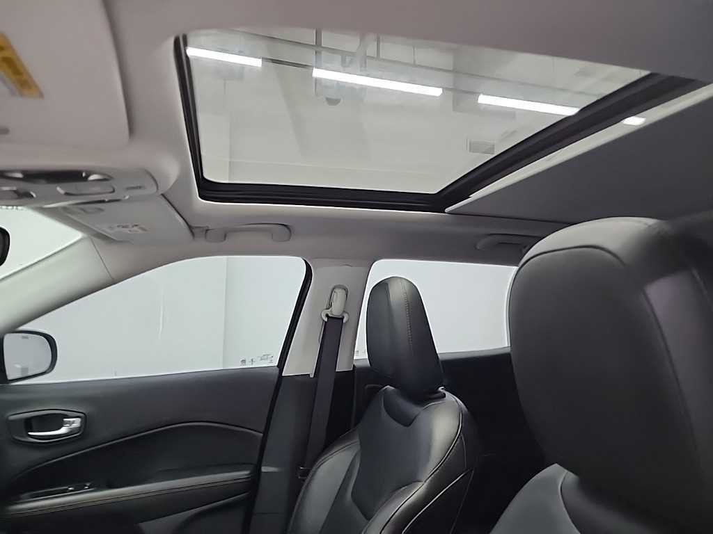 지프 컴패스 컴패스 2세대 2.4 AWD 리미티드 이미지 14