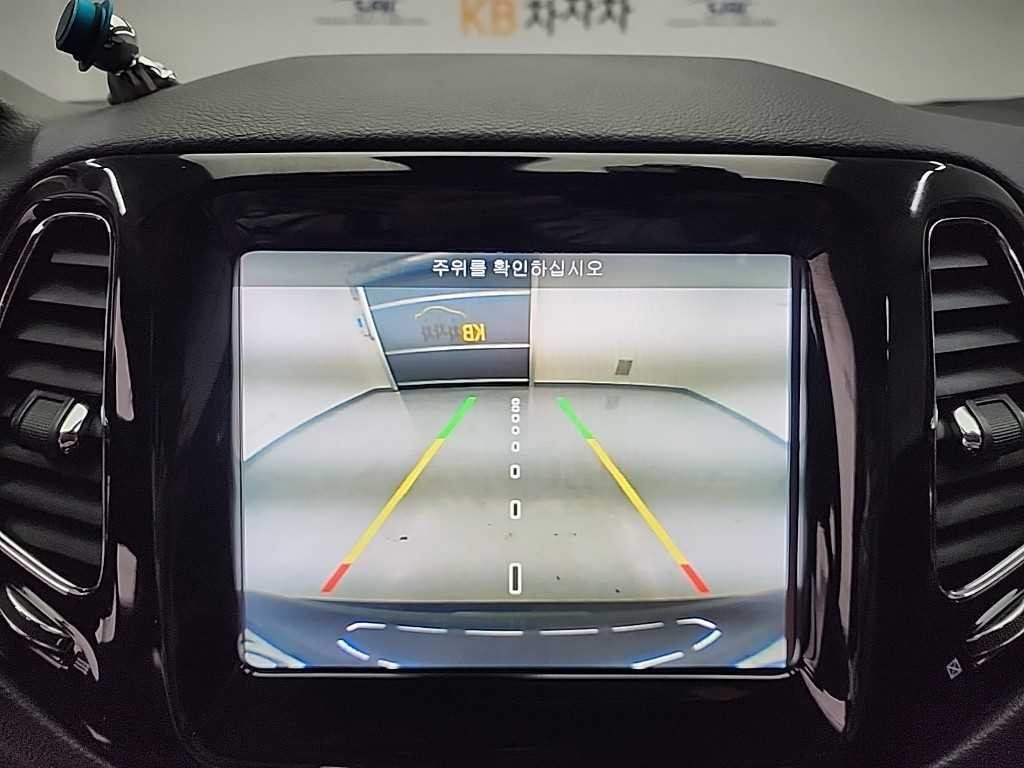 지프 컴패스 컴패스 2세대 2.4 AWD 리미티드 이미지 16