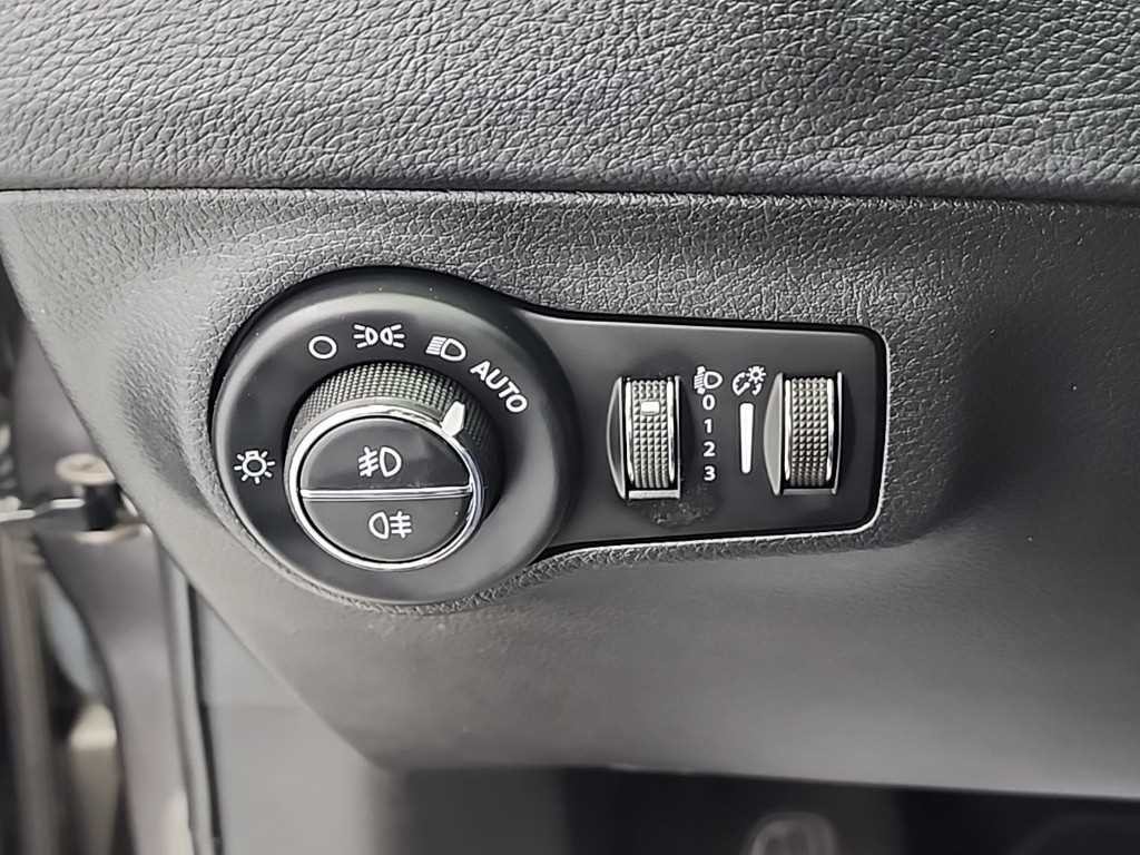 지프 컴패스 컴패스 2세대 2.4 AWD 리미티드 이미지 18