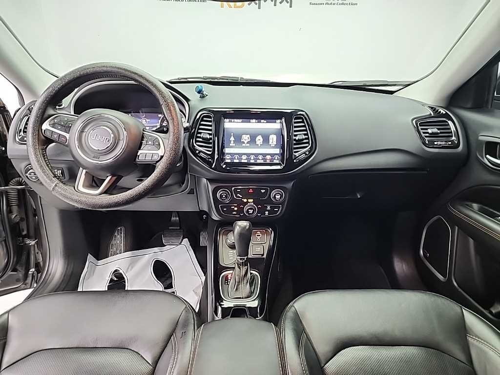 지프 컴패스 컴패스 2세대 2.4 AWD 리미티드 이미지 7
