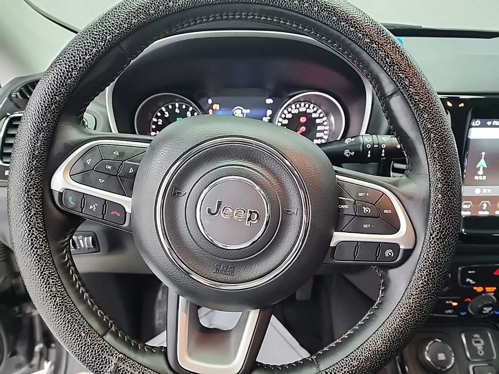 지프 컴패스 컴패스 2세대 2.4 AWD 리미티드 이미지 9