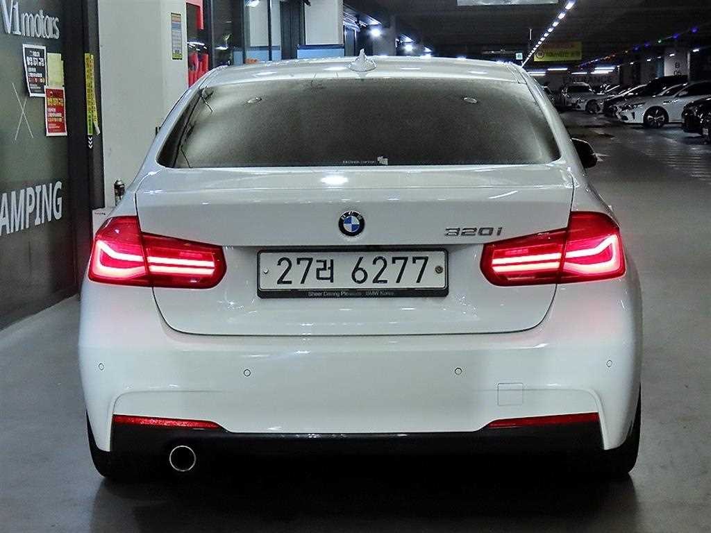 BMW 3시리즈 3시리즈 (F30) 320i M 스포츠 이미지 5