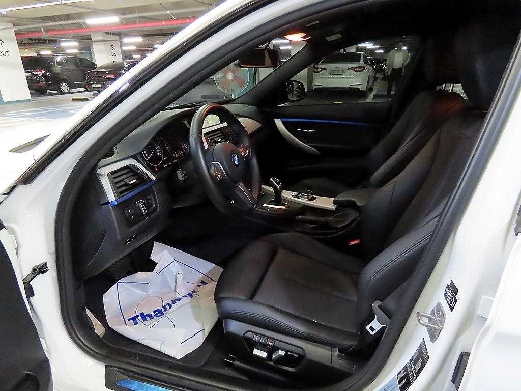 BMW 3시리즈 3시리즈 (F30) 320i M 스포츠 이미지 6