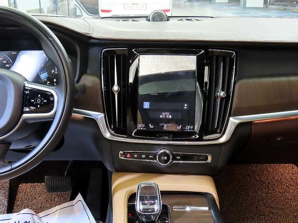 볼보 S90 B5 인스크립션 이미지 11