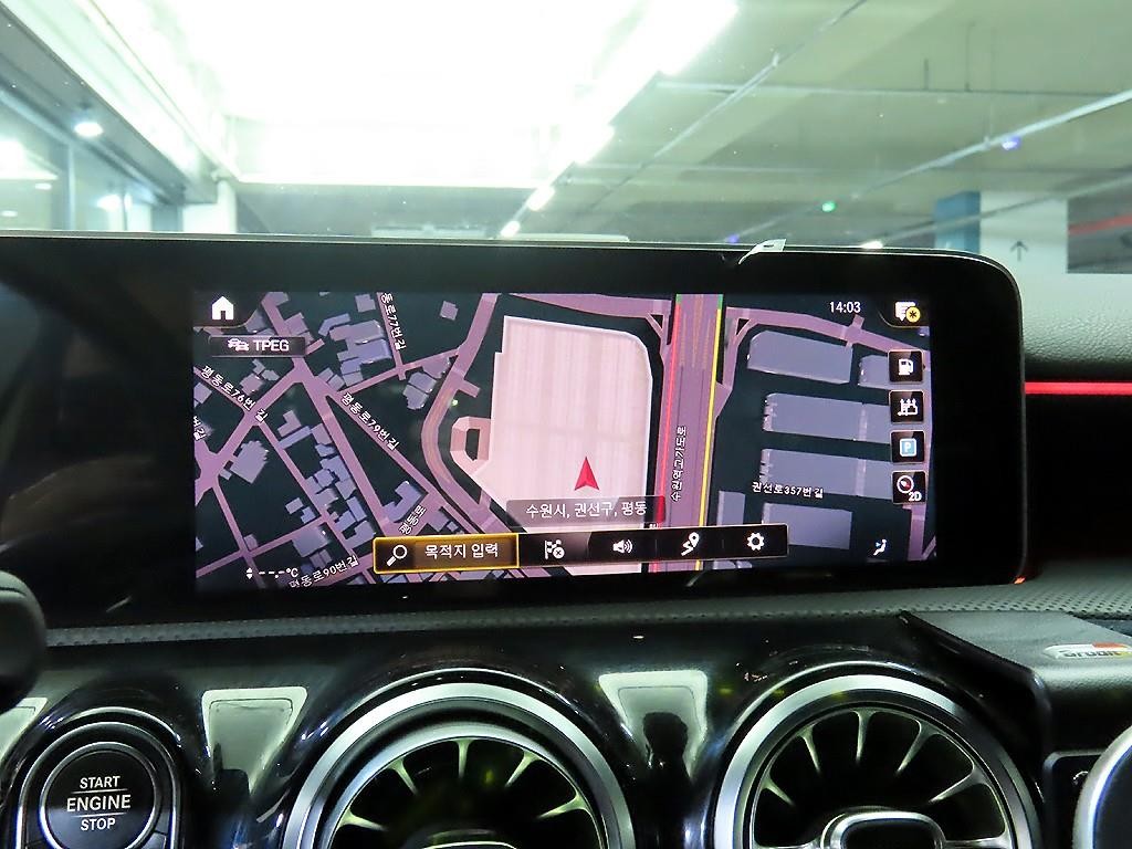 벤츠 A 클래스 A클래스 W177 AMG A45 4MATIC+ 해치백 이미지 13