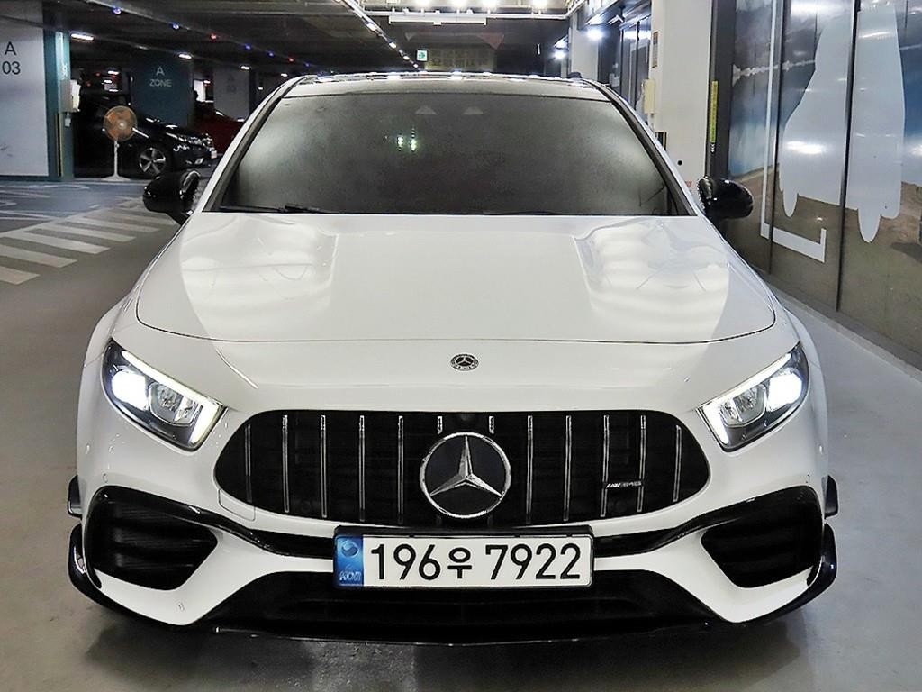 벤츠 A 클래스 A클래스 W177 AMG A45 4MATIC+ 해치백 이미지 2