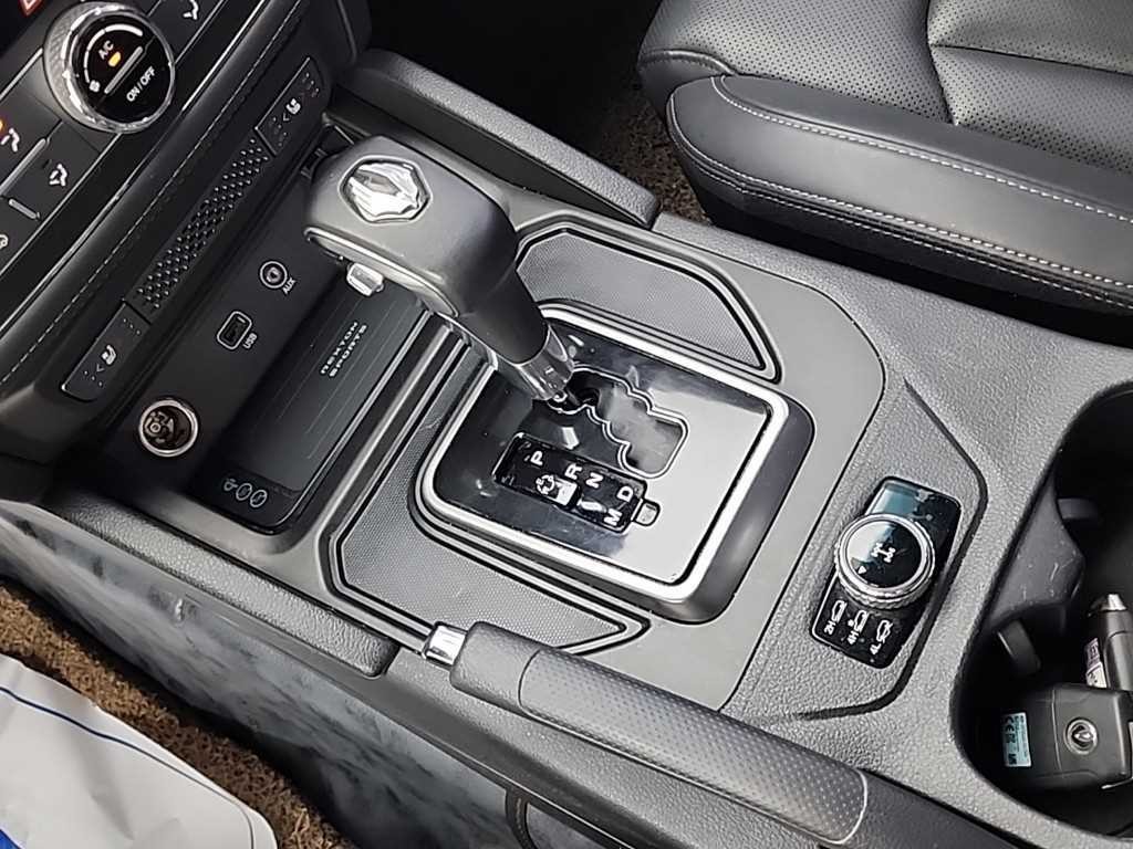 KG모빌리티(쌍용) 렉스턴 렉스턴 스포츠 칸 디젤 2.2 4WD 프로페셔널 X 이미지 8