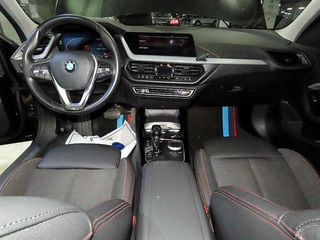 BMW 1시리즈 1시리즈 (F40) 118d 스포츠 이미지 10