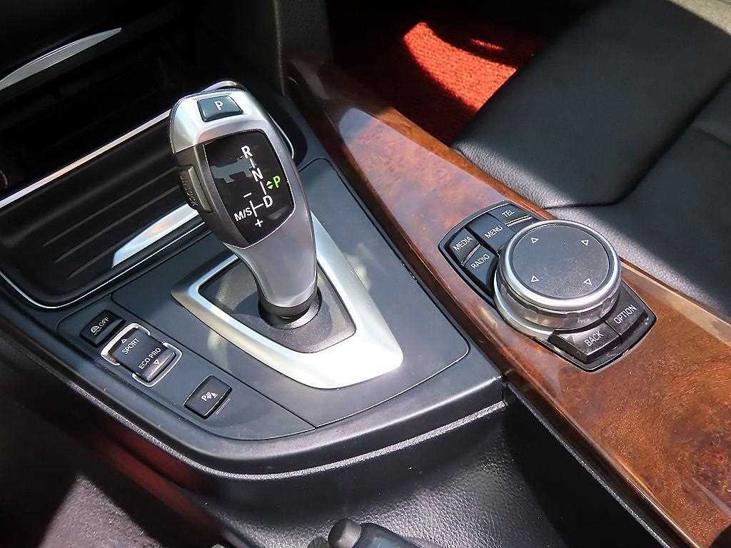 BMW 3시리즈 3시리즈 (F30) 320d xDrive 이미지 11