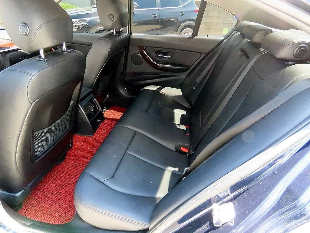 BMW 3시리즈 3시리즈 (F30) 320d xDrive 이미지 6