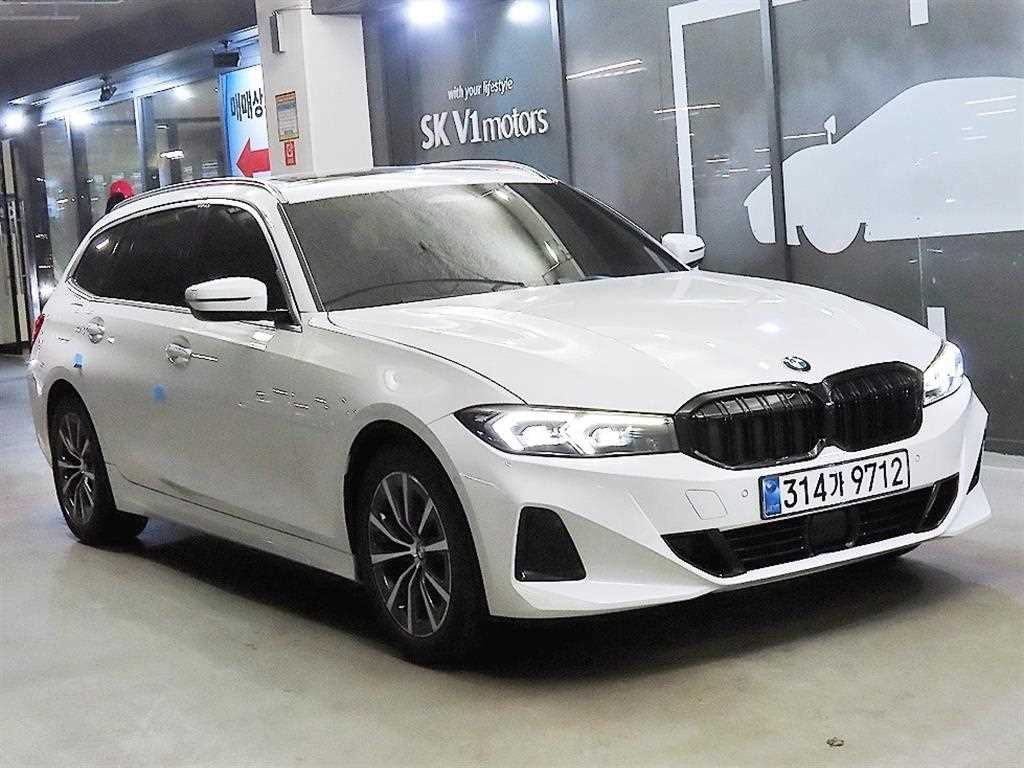 BMW 3시리즈 3시리즈 (G20) 320i 투어링 이미지 1