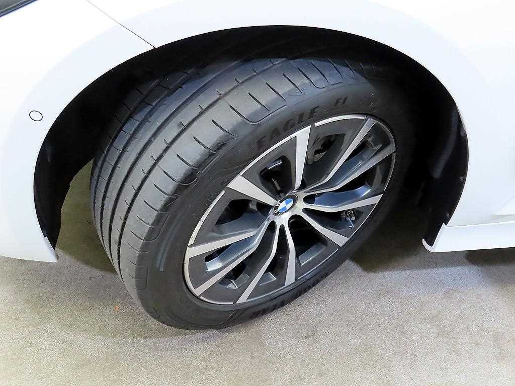 BMW 3시리즈 3시리즈 (G20) 320i 투어링 이미지 20