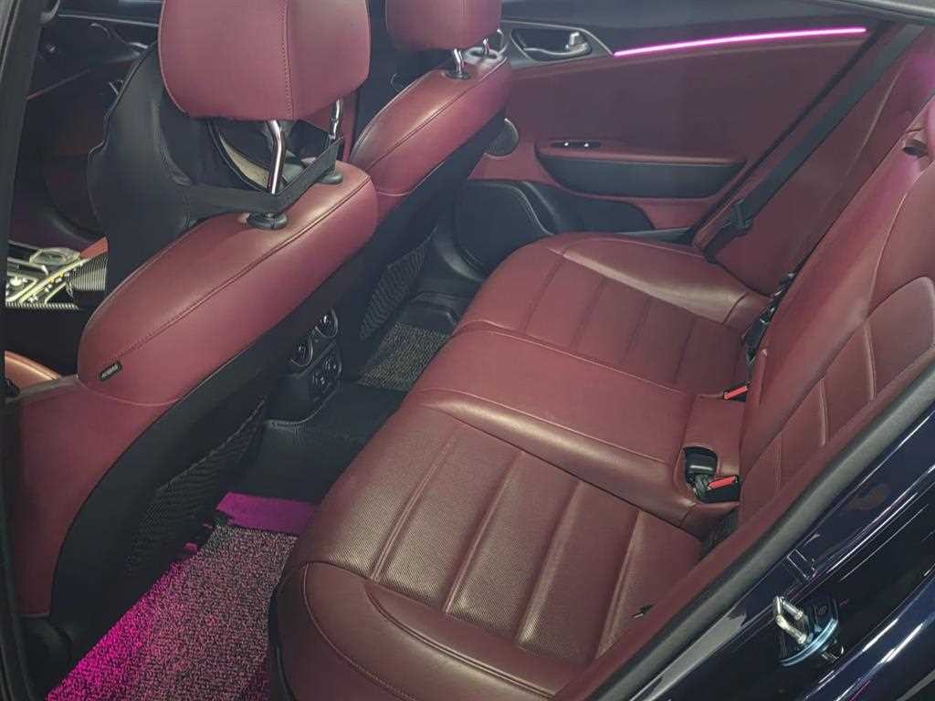 기아 스팅어 가솔린 3.3 터보 AWD GT 이미지 8