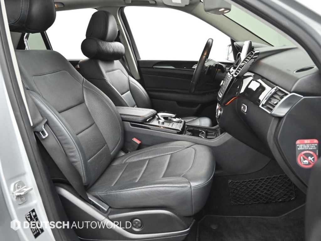 벤츠 GLE 클래스 GLE 클래스 W166 GLE 350 d 4MATIC 이미지 10