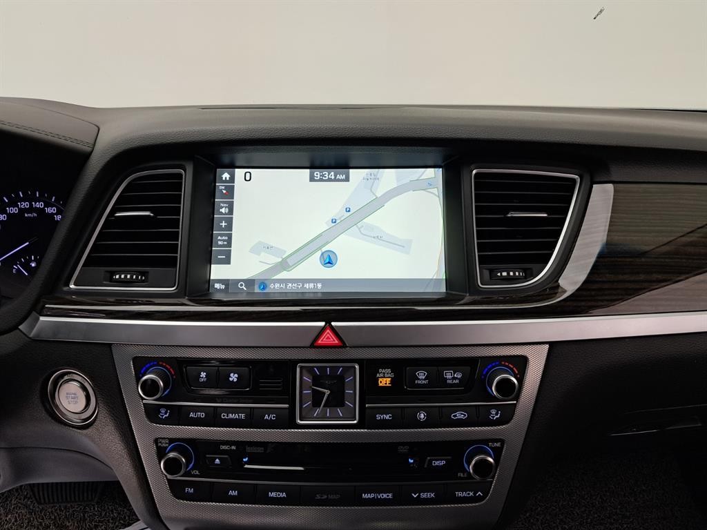제네시스 G80 3.3 GDI AWD 프리미엄 럭셔리 이미지 9