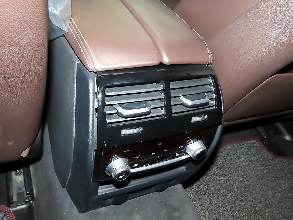 BMW 5시리즈 5시리즈 (G30) 540i xDrive 럭셔리 플러스 이미지 14