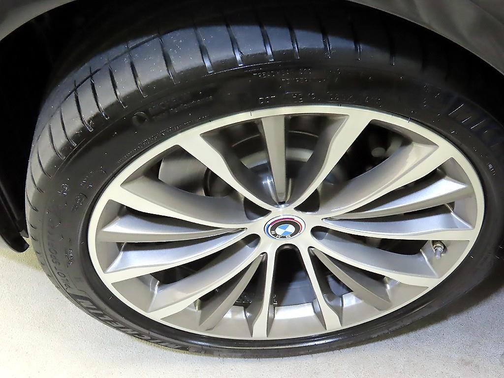 BMW 5시리즈 5시리즈 (G30) 540i xDrive 럭셔리 플러스 이미지 20