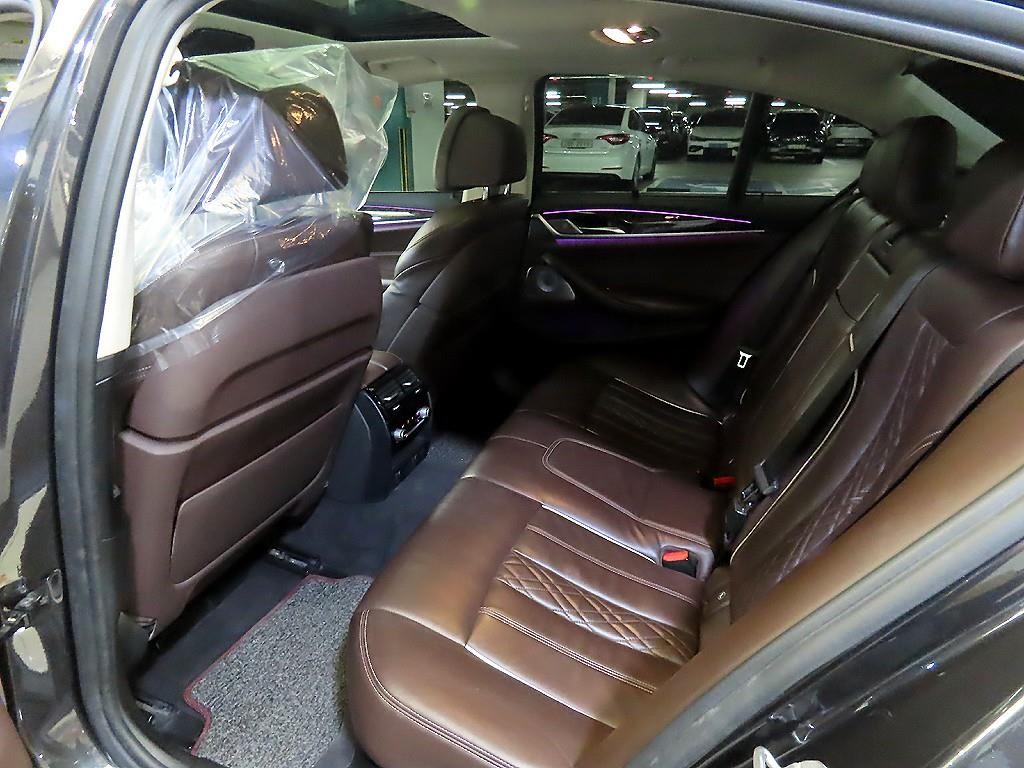 BMW 5시리즈 5시리즈 (G30) 540i xDrive 럭셔리 플러스 이미지 7