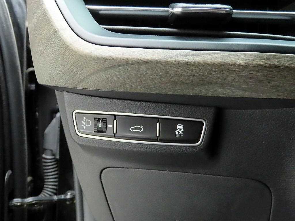 기아 K8 2.5 2WD 노블레스 라이트 이미지 12