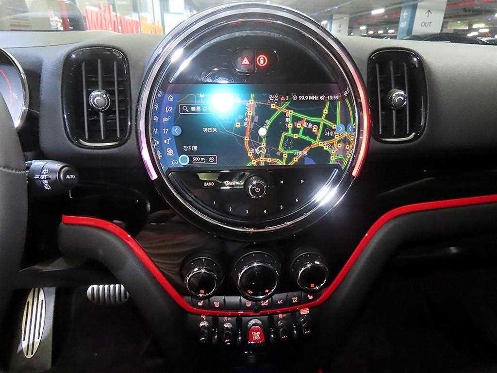 미니 컨트리맨 컨트리맨 (F60) 2.0 JCW ALL4 런치팩 이미지 11