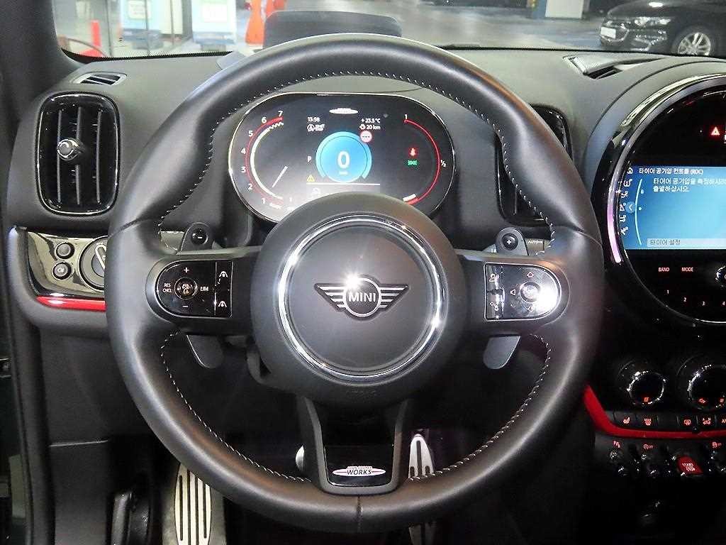 미니 컨트리맨 컨트리맨 (F60) 2.0 JCW ALL4 런치팩 이미지 8