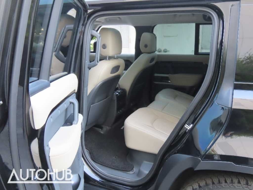 랜드로버 디펜더 디펜더 (L663) 110 D250 SE 이미지 15