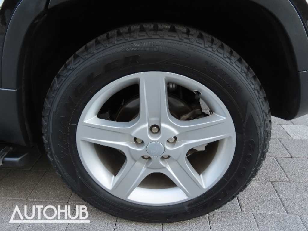 랜드로버 디펜더 디펜더 (L663) 110 D250 SE 이미지 18