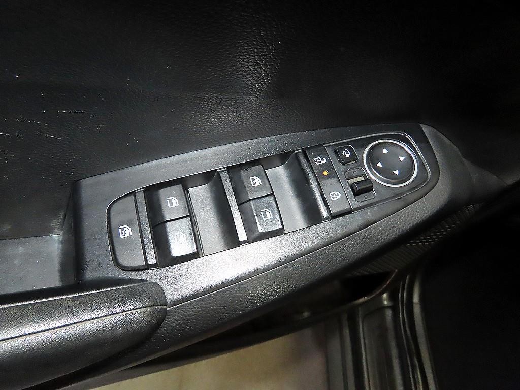 기아 셀토스 더 뉴 셀토스 가솔린 1.6 터보 4WD 트렌디 이미지 13