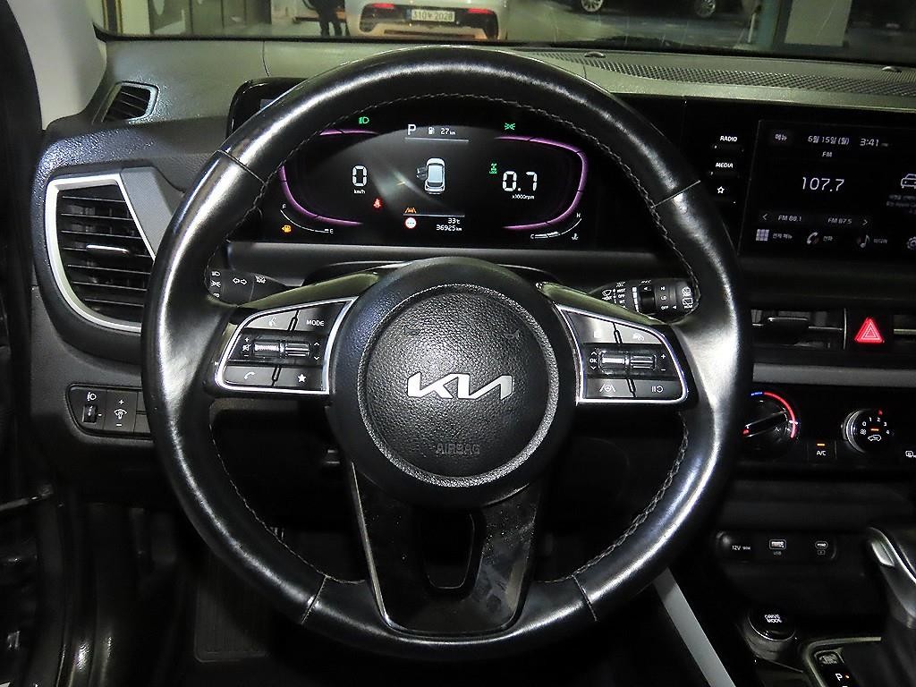 기아 셀토스 더 뉴 셀토스 가솔린 1.6 터보 4WD 트렌디 이미지 8