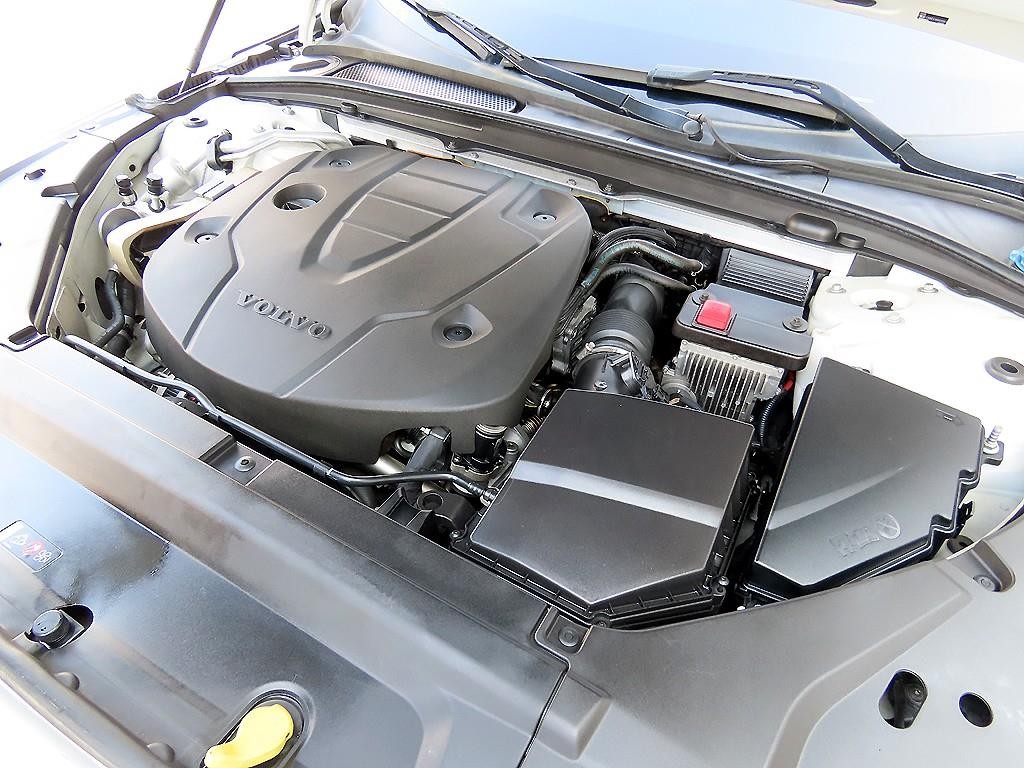 볼보 S90 D5 AWD 인스크립션 이미지 19