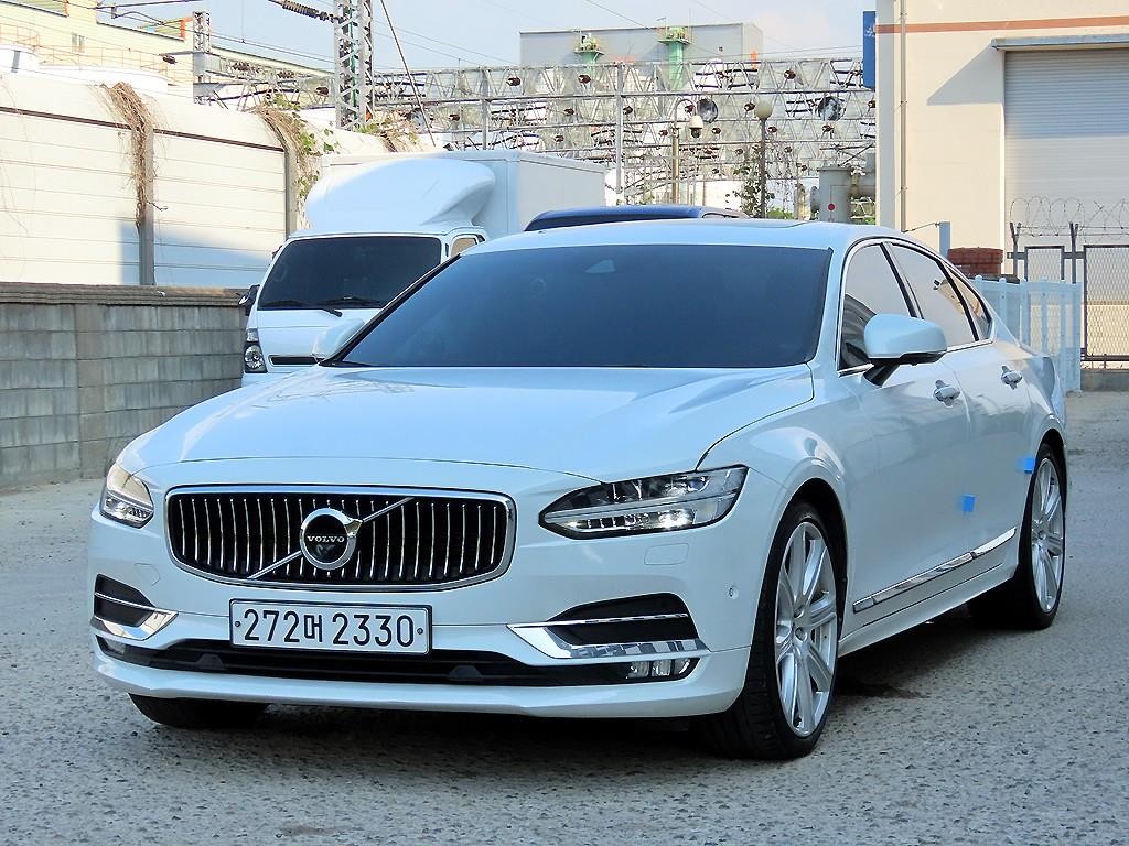 볼보 S90 D5 AWD 인스크립션 이미지 2