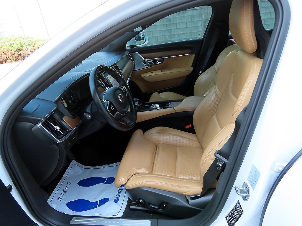 볼보 S90 D5 AWD 인스크립션 이미지 5