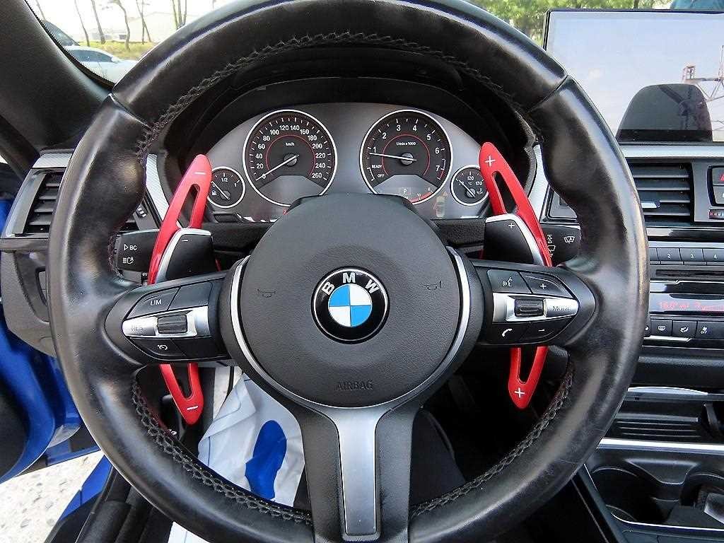 BMW 4시리즈 4시리즈 (F32) 428i 컨버터블 M 스포츠 이미지 10