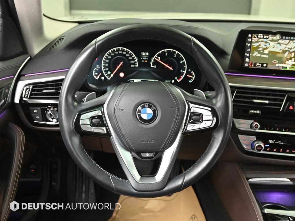 BMW 5시리즈 5시리즈 (G30) 520d 럭셔리 플러스 이미지 13