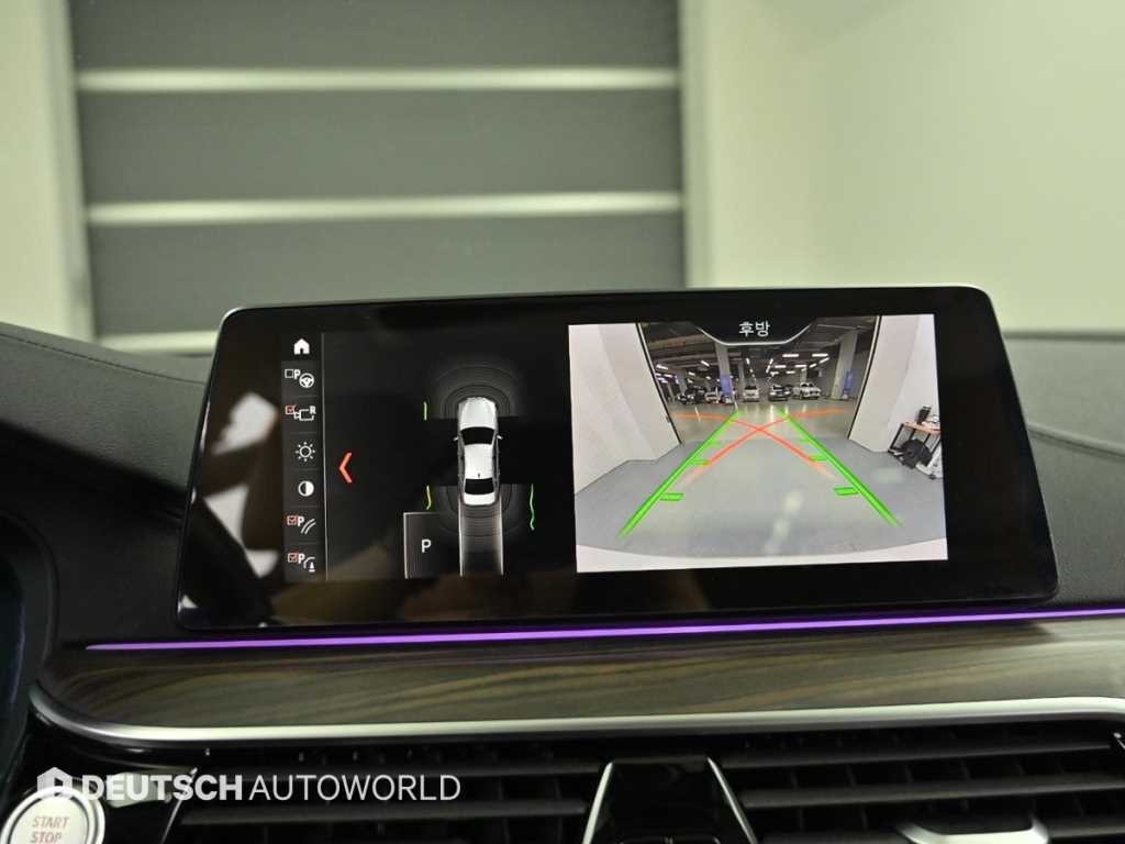 BMW 5시리즈 5시리즈 (G30) 520d 럭셔리 플러스 이미지 15