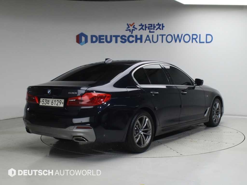BMW 5시리즈 5시리즈 (G30) 530i M 스포츠 이미지 4