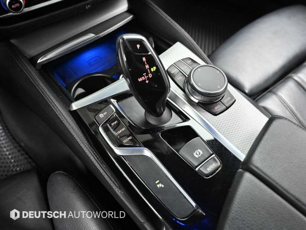 BMW 5시리즈 5시리즈 (G30) 530i M 스포츠 이미지 9