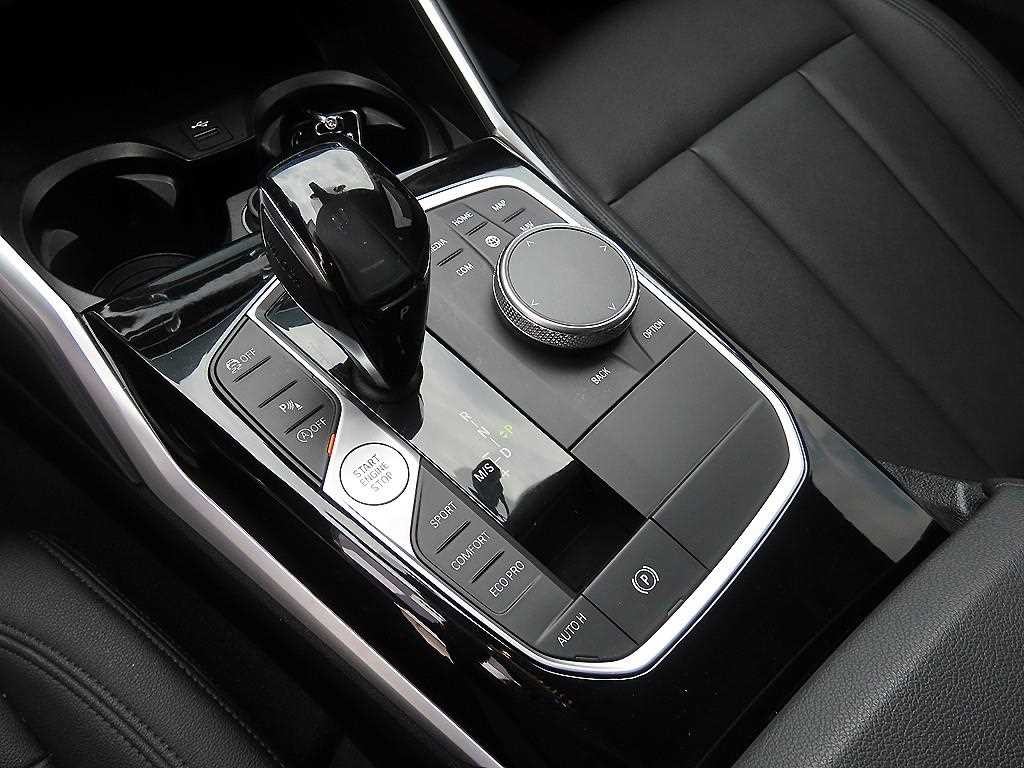 BMW 3시리즈 3시리즈 (G20) 320d 이미지 11