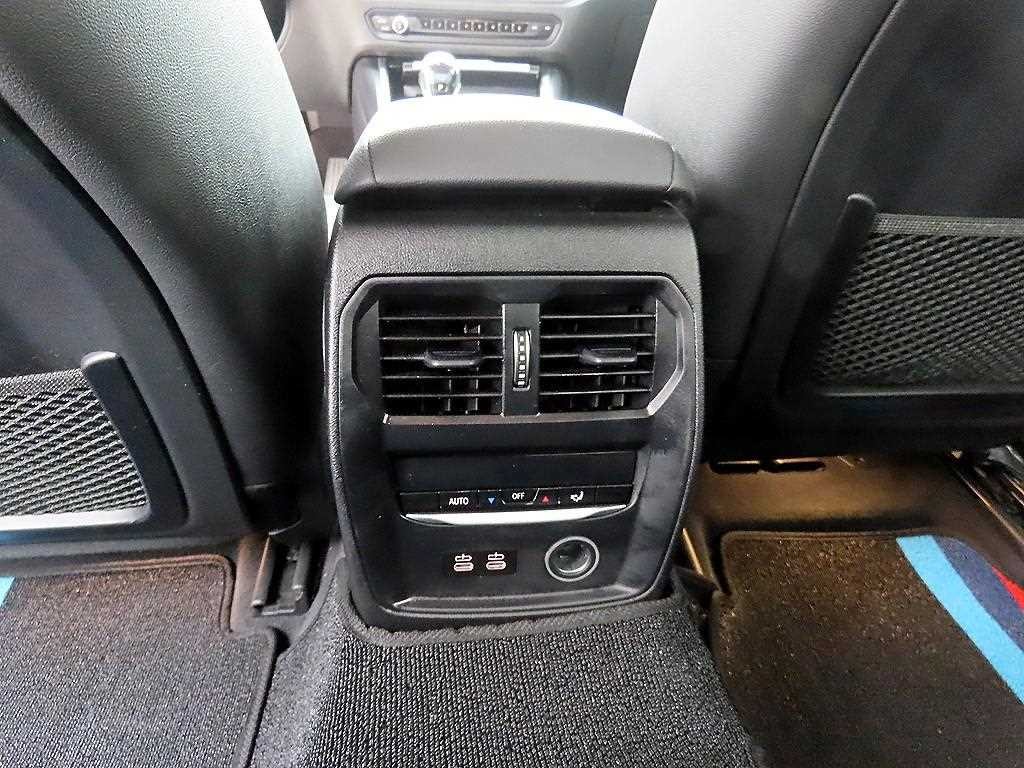 BMW 3시리즈 3시리즈 (G20) 320d 이미지 17